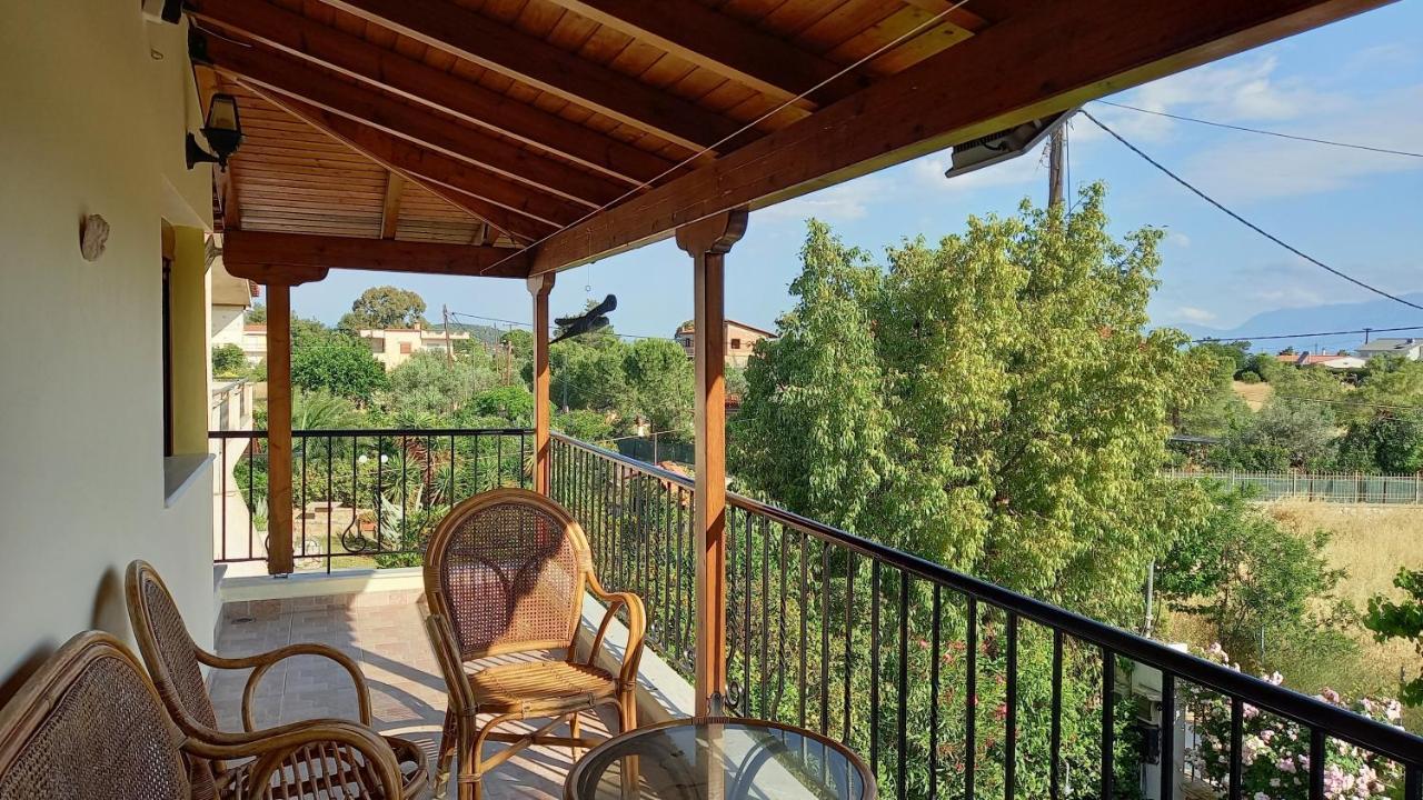 Villa Margiani Халкис Екстериор снимка
