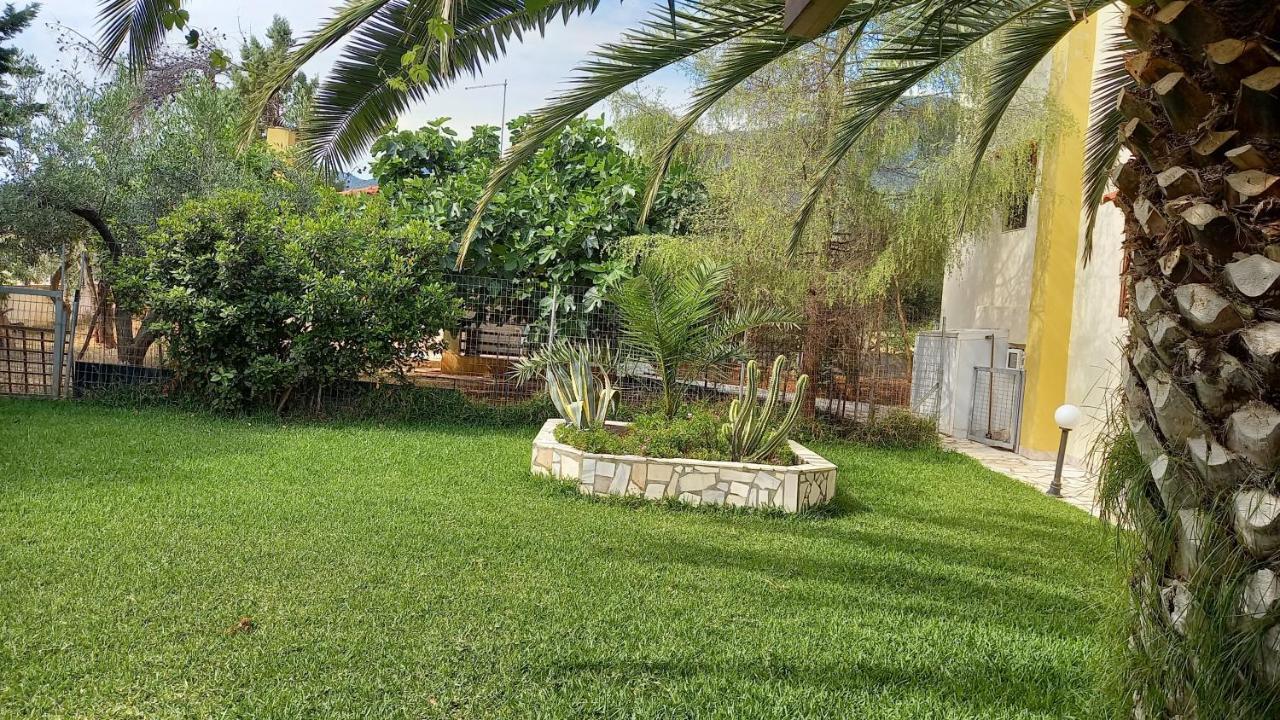 Villa Margiani Халкис Екстериор снимка