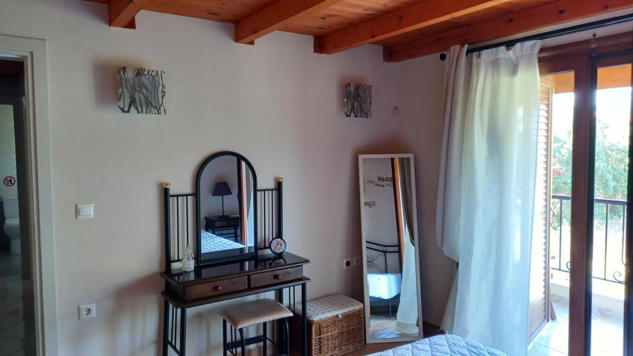Villa Margiani Халкис Екстериор снимка